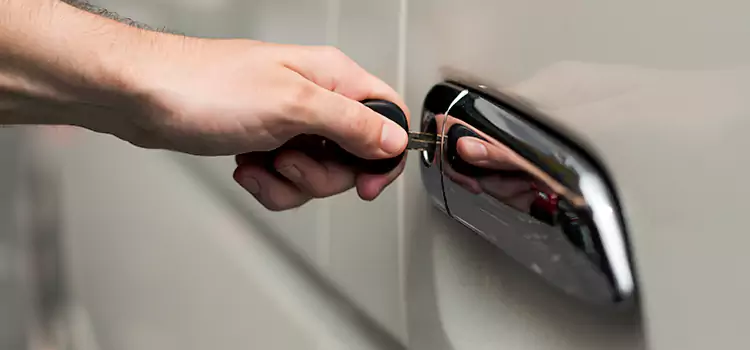 Why Choose Our Auto Locksmith Team in Oviedo, FL?